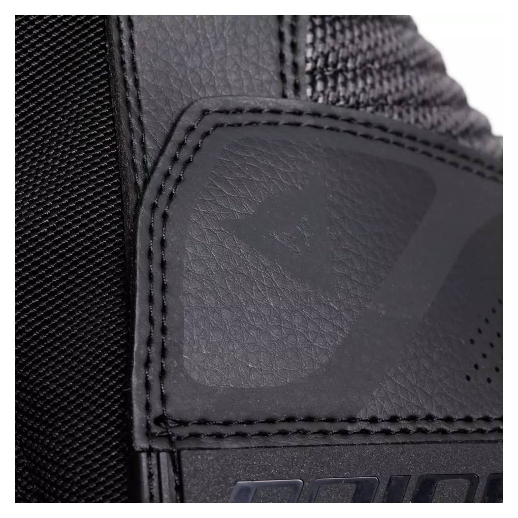 DAINESE BLACKWING GTX MOTORCYCLE BOOTS