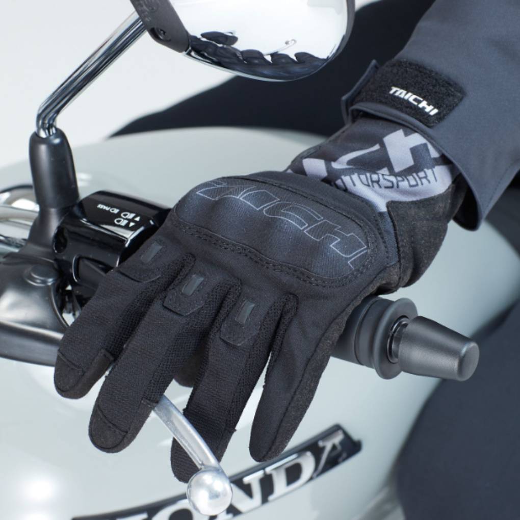 TAICHI RST468 STROKE AIR MOTORCYCLE GLOVES