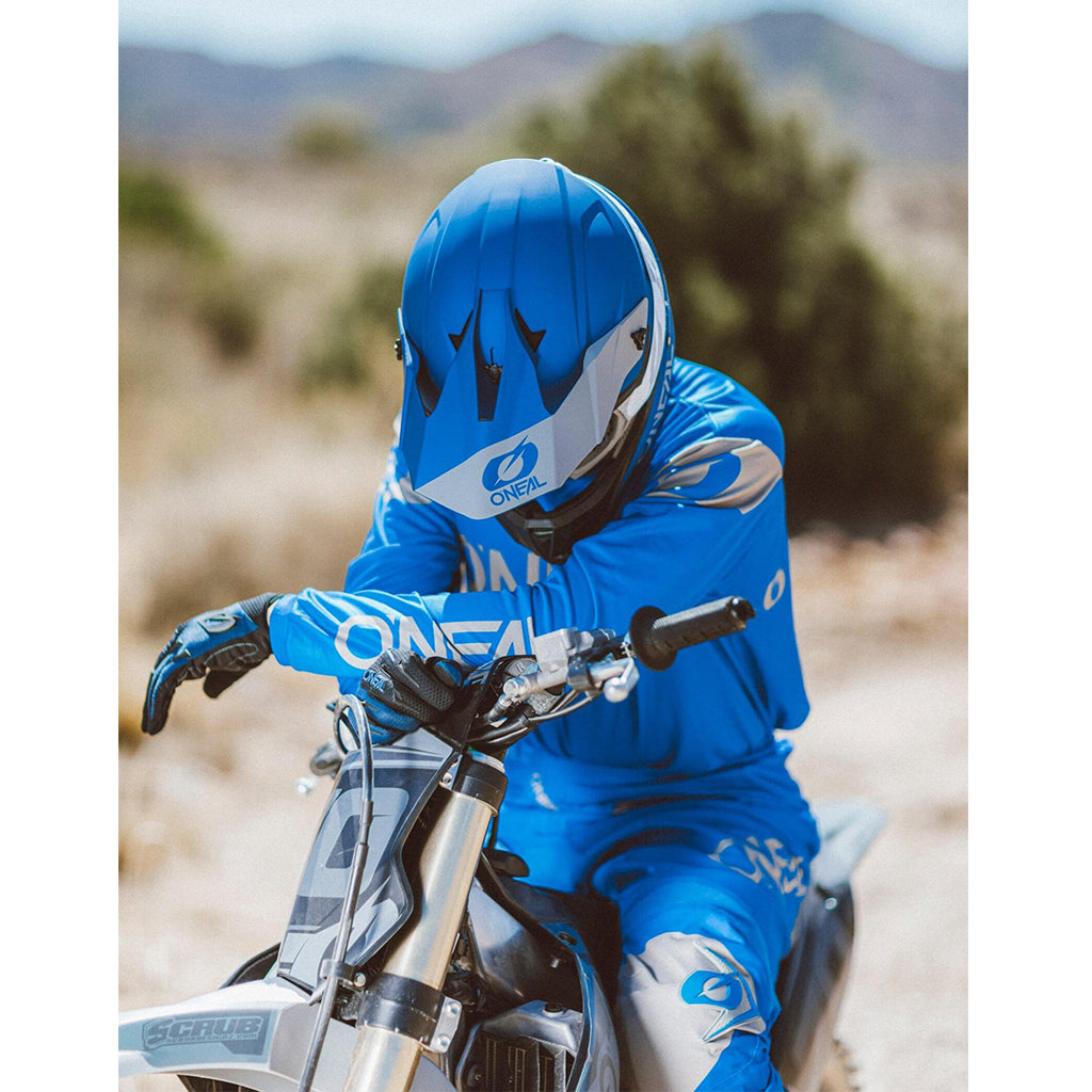 O'NEAL 1SRS MX HELMET