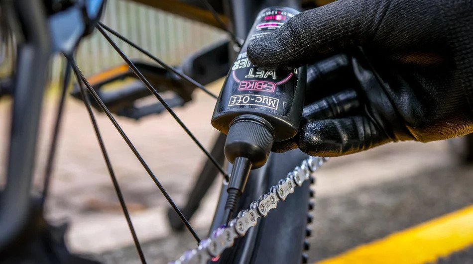 MUC-OFF E-BIKE CLEAN, PROTECT & LUBE KIT