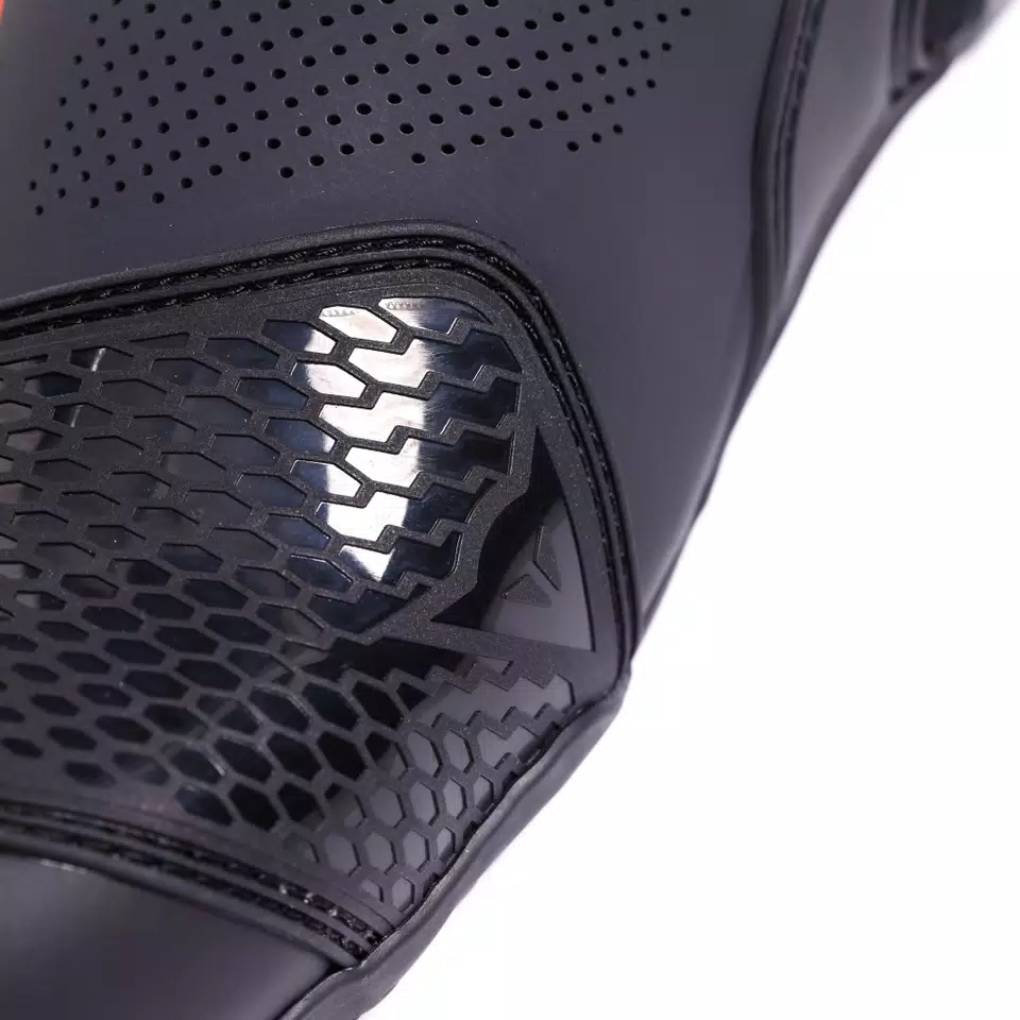 DAINESE AXIAL 2 AIR MOTORCYCLE RACING SUMMER BOOTS