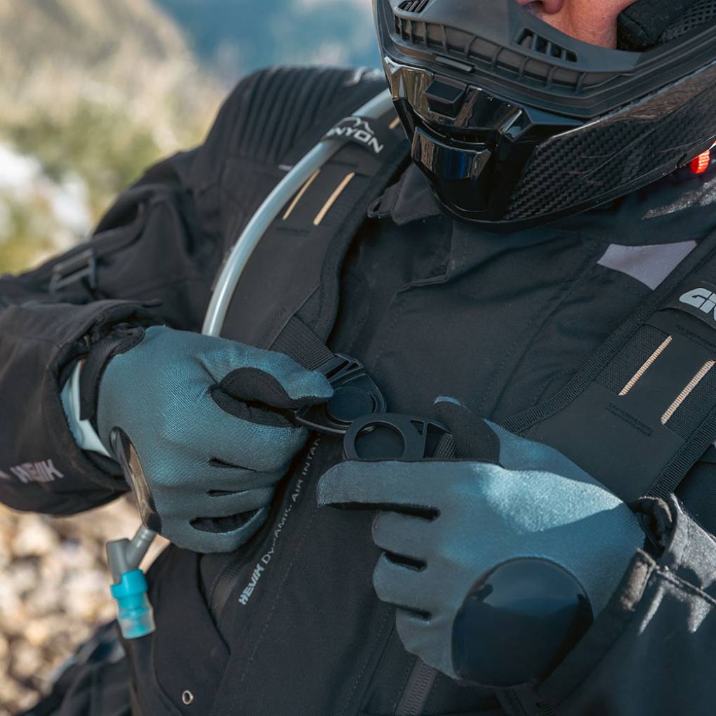 GIVI GRT731 CANYON ENDURO MOTORCYCLE BACKPACK - 12L