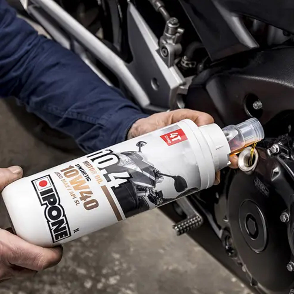 IPONE 10.4 SEMI-SYNTHETIC MOTORCYCLE ENGINE OIL